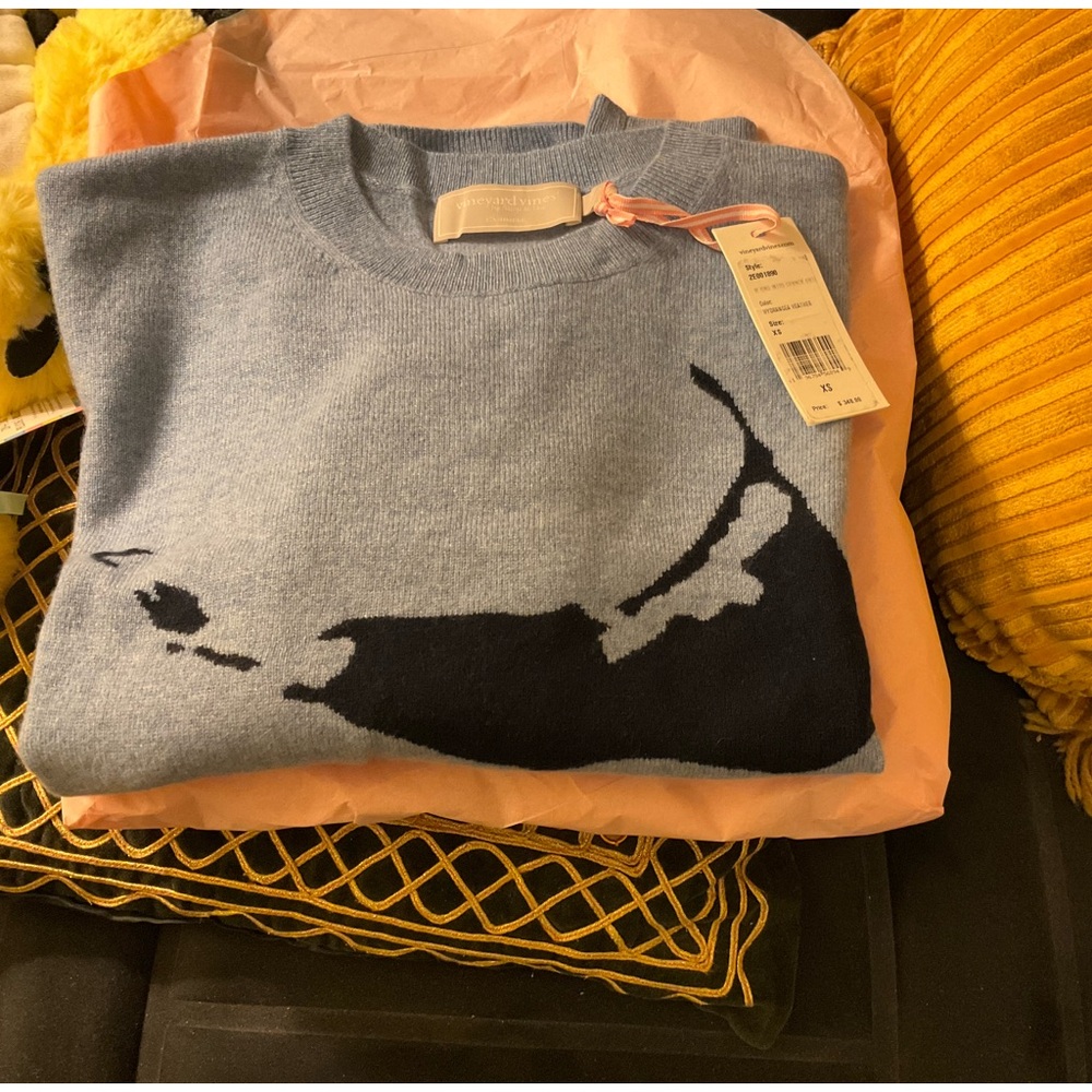 Vineyard Vines 100% Cashmere Crewneck Sweater, Nantucket Island Design, size XS